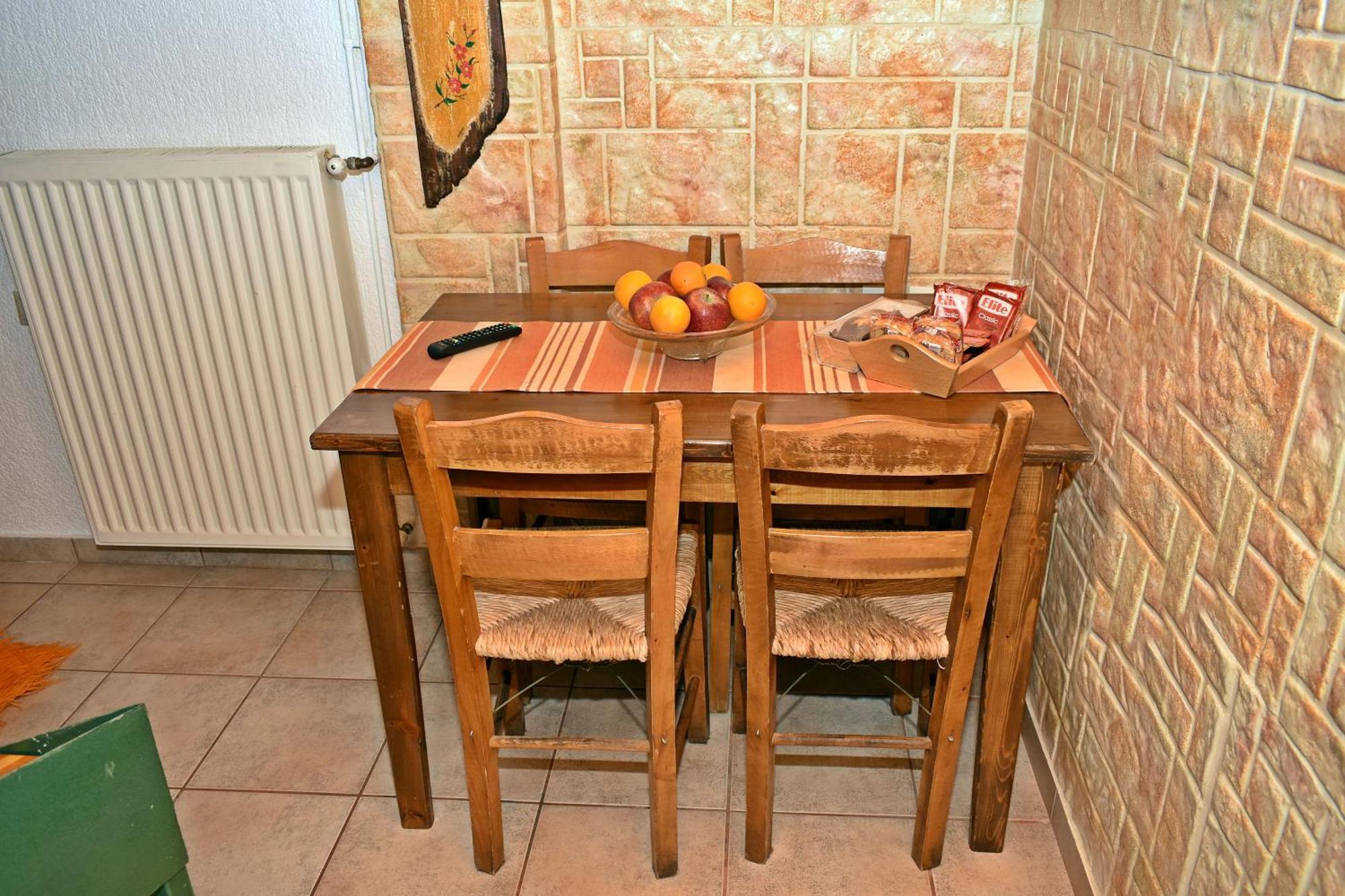 Pleistos Valley 2 Apartment *